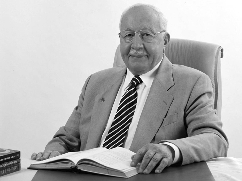 Prof. Dr. Necmettin Erbakan Milli Görüş Lideri
